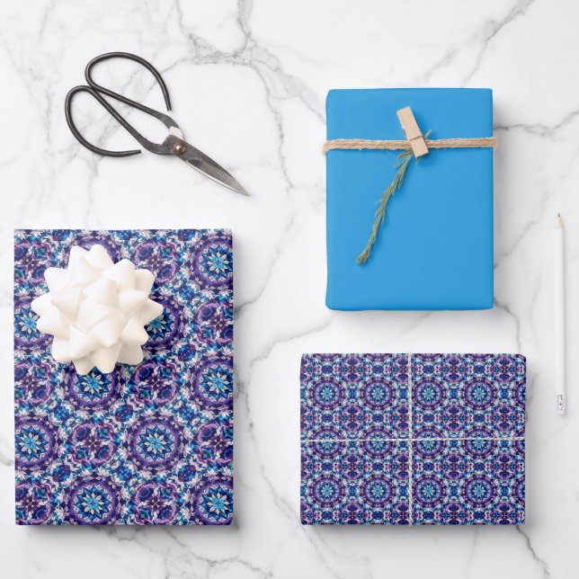 Feuille De Papier Cadeau Motif de carrelage violet, vert, bleu et crème vif (Recto)