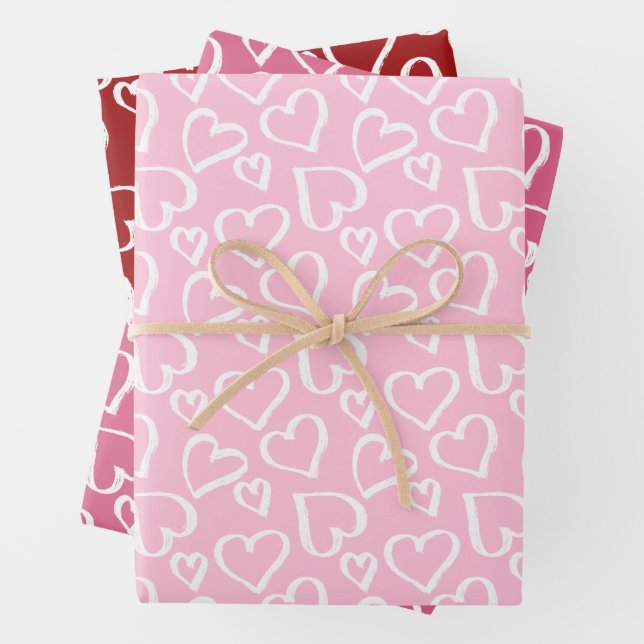 Feuille De Papier Cadeau Motif de cœurs griffonnés (En situation)