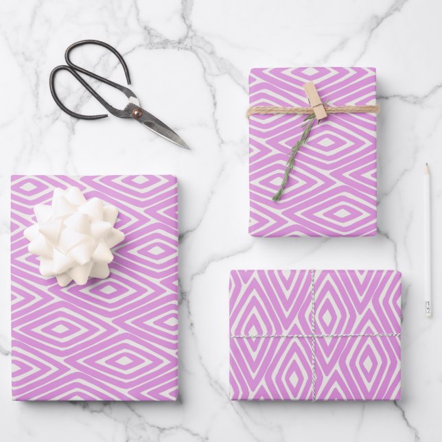Feuille De Papier Cadeau Motif de diamant géométrique moderne Lilac et blan (Recto)