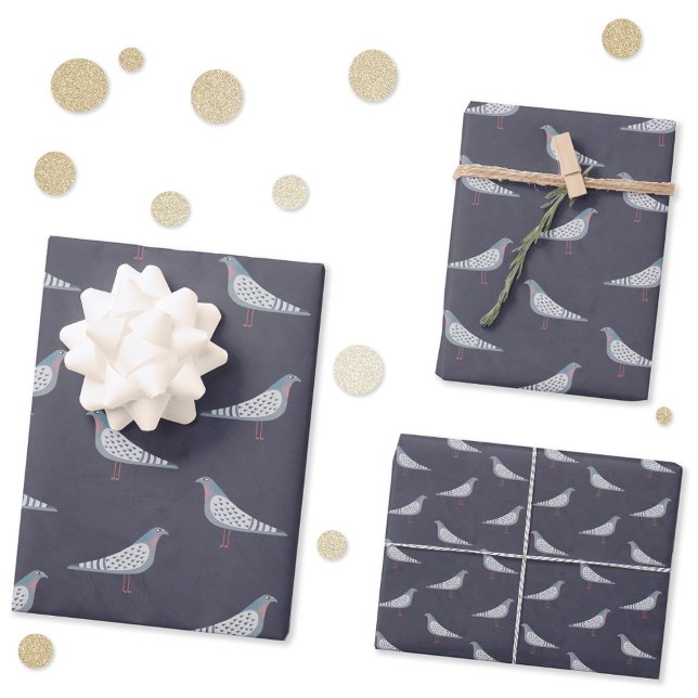 Feuille De Papier Cadeau Motif de pigeon (Fun pigeon bird pattern dark gift wrapping paper)
