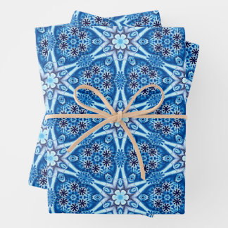 Feuille De Papier Cadeau Motif floral neigeux bleu