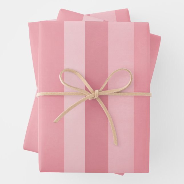 Feuille De Papier Cadeau Motif rayures texturées rose mignon (En situation)