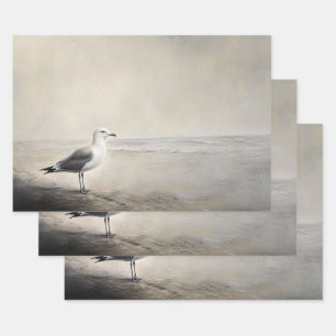 Feuille De Papier Cadeau Mouette solitaire au bord de l'eau
