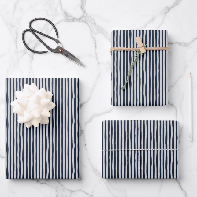 Feuille De Papier Cadeau Navy Blue & Light Gray Wonky Stripes (Recto)