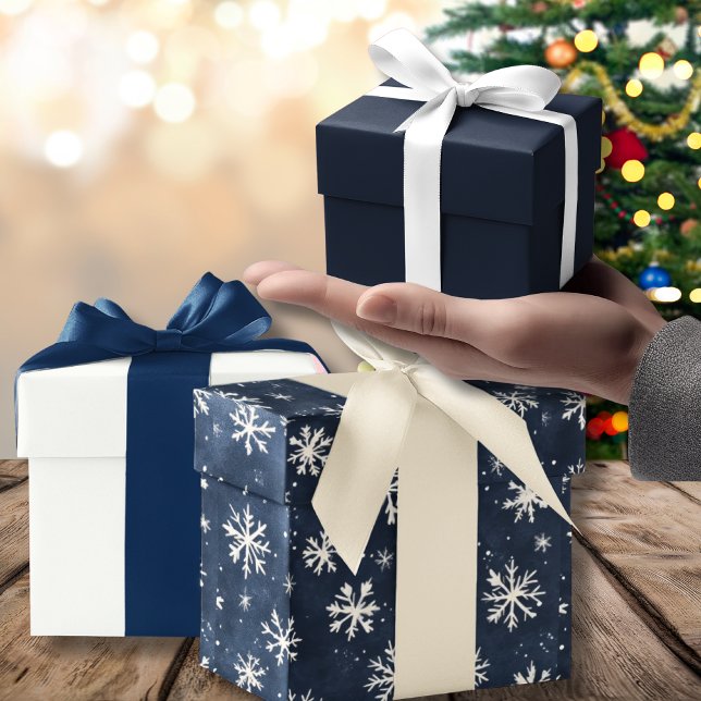 Feuille De Papier Cadeau Noël Elegant de la Marine Blue Snowflake (Elegant Navy Blue Snowflake Christmas Wrapping Paper Sheets)