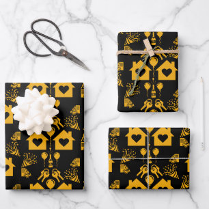 Feuille De Papier Cadeau Nouvelle Maison Chauffe Maison Jaune Sur Noir