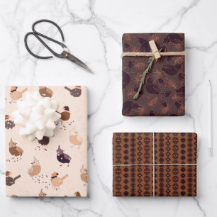 Feuille De Papier Cadeau Oiseaux amusants avec des casquettes et des orneme