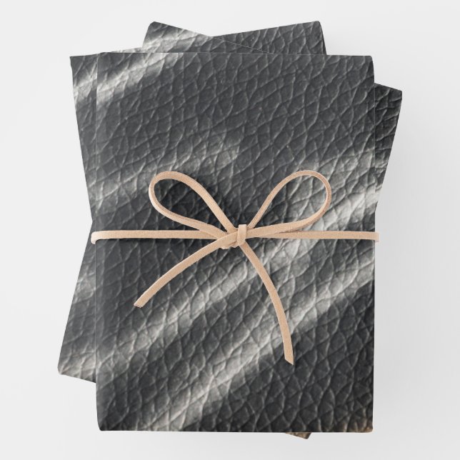 Feuille De Papier Cadeau On dirait du cuir noir & blanc rayé (En situation)