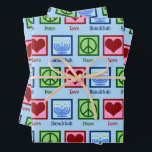 Feuille De Papier Cadeau Peace Love Hanoukka Motif Light Blue Chanukah<br><div class="desc">Peace Love Hanoukka emballe du papier bleu clair pour une personne juive qui aime célébrer Chanukah. Un joli signe de paix,  coeur,  et une belle menorah dans un motif mignon pour les vacances.</div>