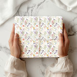 Feuille De Papier Cadeau Petit arc-en-ciel Pastels Aquarelle Fleur sauvage<br><div class="desc">Inspirez votre don avec le charme enchanteur de nos feuilles de papier à enveloppement de Fleur sauvage d'aquarelle Rainbow Pastels. Parfaits pour les anniversaires, les baby showers et toutes les occasions spéciales, ces draps présentent un florilège de motifs fleurs sauvages peints à la main dans des pastels arc-en-ciel doux. Le...</div>
