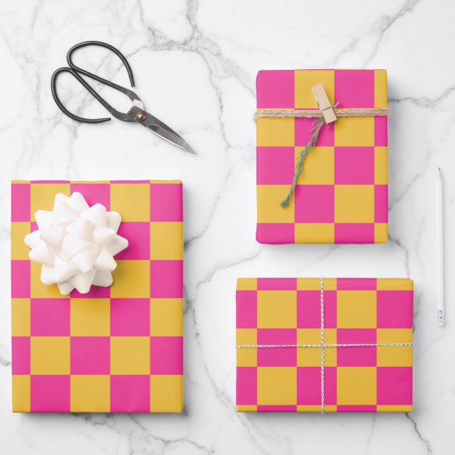 Feuille De Papier Cadeau Pink and Yellow Checkerboard (Recto)