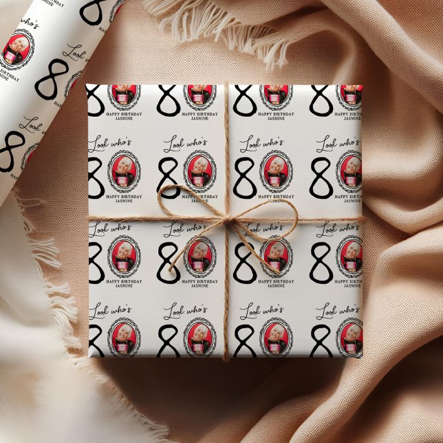 Feuille De Papier Cadeau Regarde qui a 80 ans ! Photo Joyeux anniversaire (Créateur téléchargé)