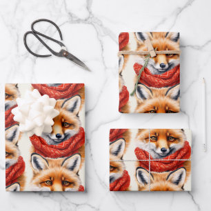 Feuille De Papier Cadeau Renard mignon avec un motif automnal d'écharpe rou