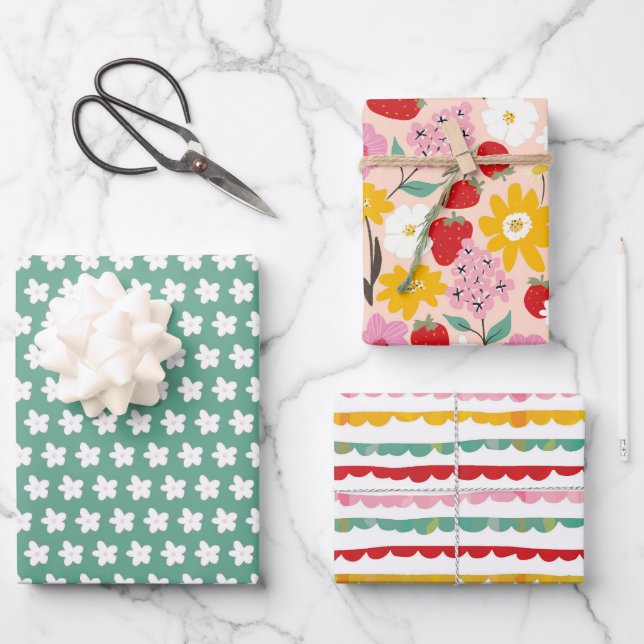 Feuille De Papier Cadeau Rêve de fraises florales (Recto)