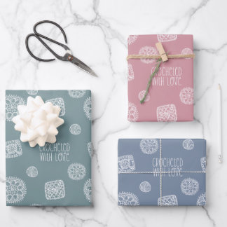 Feuille De Papier Cadeau Rose Bleu Vert Croché avec Motif d'amour