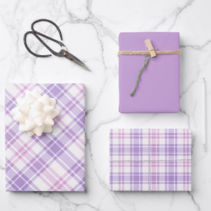 Feuille De Papier Cadeau Rose pâle, carreaux violets et blancs
