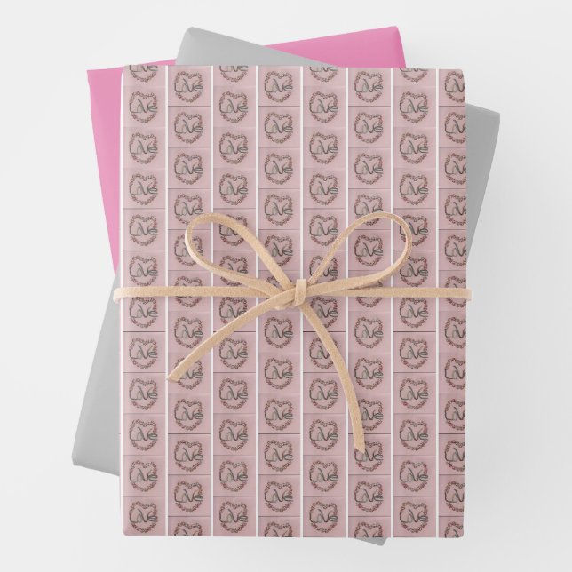 Feuille De Papier Cadeau Rosebud Love  (En situation)
