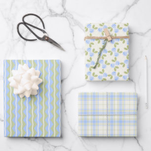 Feuille De Papier Cadeau Roses de Cottage, Tartan et Rayures sur fond bleu 