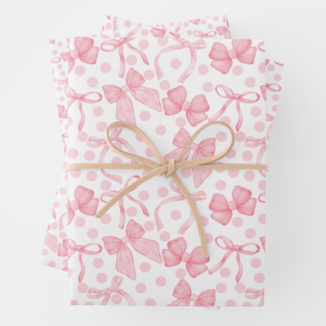 Feuille De Papier Cadeau Rubans roses et points  (En situation)