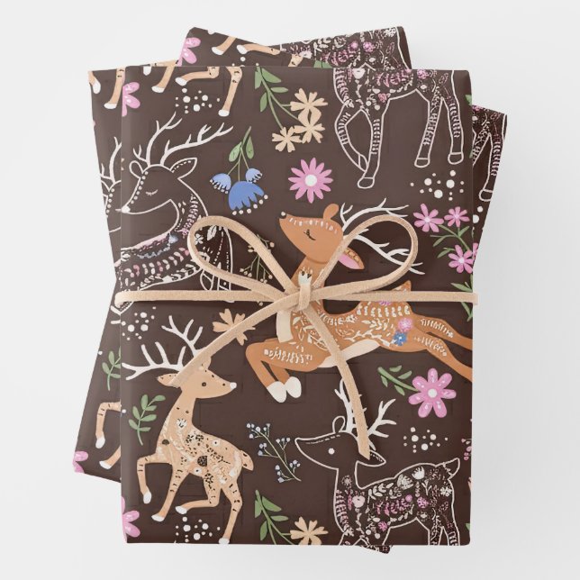 Feuille De Papier Cadeau Rustic Enchanted Deer and Botanicals (En situation)