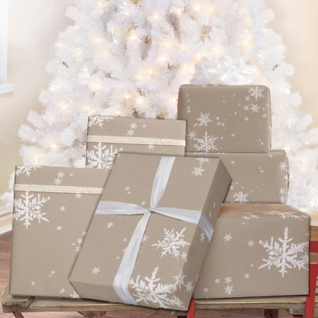 Feuille De Papier Cadeau Rustique Kraft Hiver Blanc Falling Snowflakes Matt (Rustic Kraft Winter White Falling Snowflakes Matte Gift Wrapping Paper Sheets Trio)