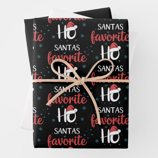 Feuille De Papier Cadeau Santa's Favorite Ho Christmas Matching Holiday  (En situation)