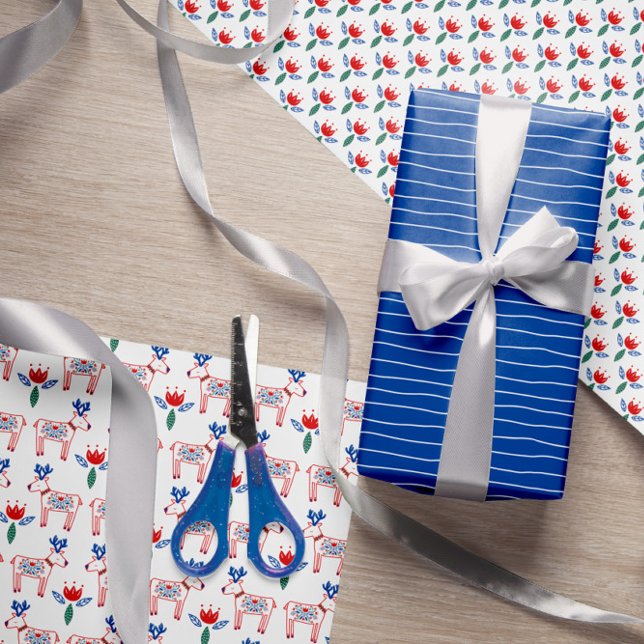 Feuille De Papier Cadeau Scandinavie Folk main dessinée Motifs de Noël (Créateur téléchargé)