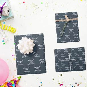 Feuille De Papier Cadeau Script de nom blanc gris charbon de l'anniversaire