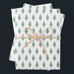 Feuille De Papier Cadeau Seaside New England Christmas Tree<br><div class="desc">Cet arbre côtier doux,  décoré de coquillages et surmonté d'un voilier en jouet.</div>