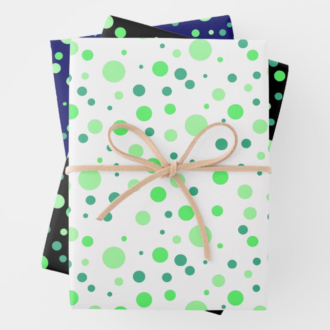 Feuille De Papier Cadeau Simple moderne Mint & Jade Green Pois (En situation)