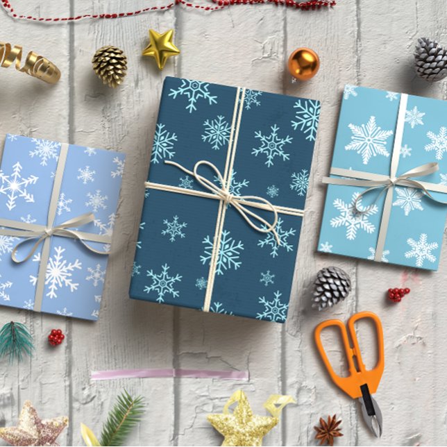 Feuille De Papier Cadeau Snowflakes bleu set de Noël 3 (Blue Snowflakes Christmas set of 3 Wrapping Paper Sheet)