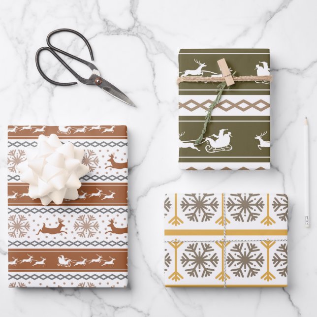 Feuille De Papier Cadeau Snowflakes et cerfs nordiques verts, rouges et gri (Recto)