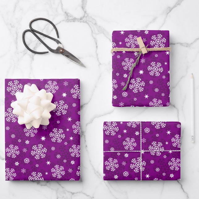 Feuille De Papier Cadeau Snowflakes Motif sur Purple (Recto)