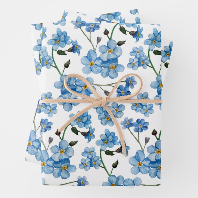 Feuille De Papier Cadeau Soft Blue Spring Floral Pattern | Forget-Me-Not (En situation)