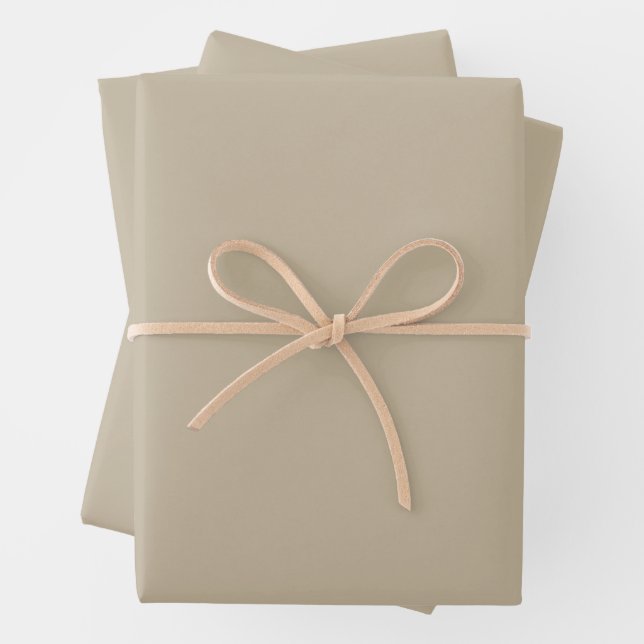 Feuille De Papier Cadeau Soft Light Beige Background – Wedding Design (En situation)