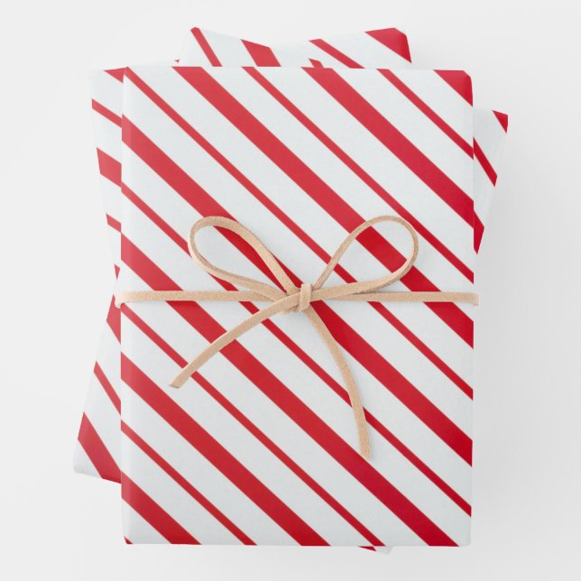 Feuille De Papier Cadeau Sucre de canne rouge et blanc Motif de Noël (En situation)