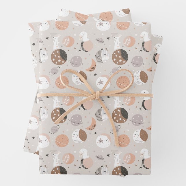 Feuille De Papier Cadeau Sweat Dream Bunnies Dans Motif spatial (En situation)
