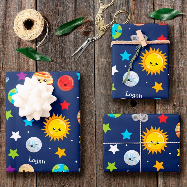 Feuille De Papier Cadeau Système solaire Motif pour enfants fête d'annivers (Créateur téléchargé)
