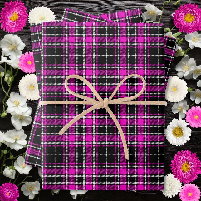Feuille De Papier Cadeau Tartan - Noir-Chaud Rose-Blanc (Tartan - Black-Hot Pink-White Wrapping Paper Sheets by Leapfroglisics Shop)