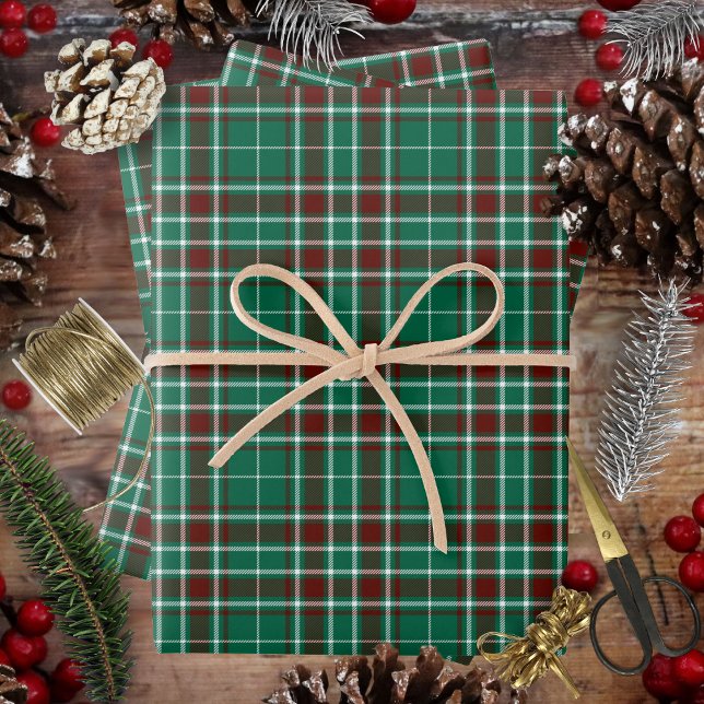 Feuille De Papier Cadeau Tartan - Vert blanc rouet rouge (Tartan - Green White Russet Red Wrapping Paper Sheets by Leapfroglisics Shop)