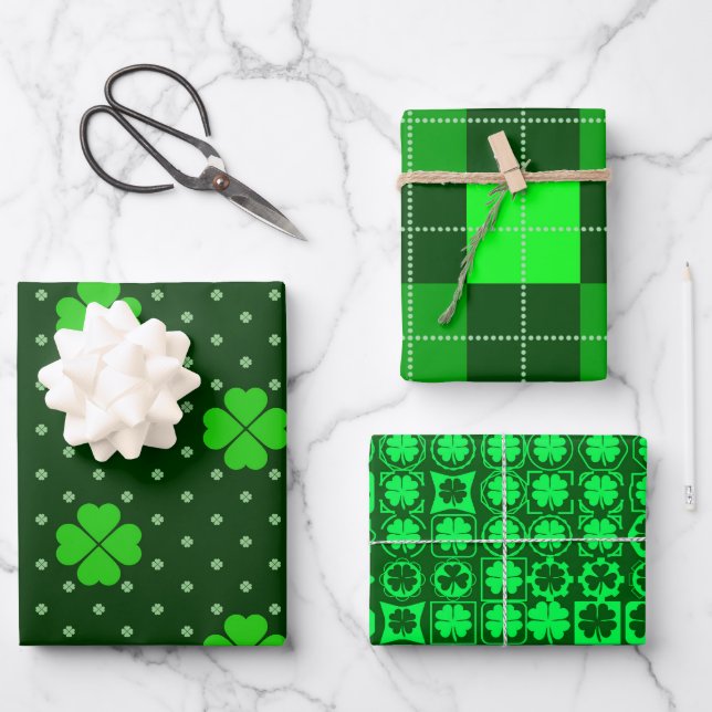 FEUILLE DE PAPIER CADEAU TONS LUMINEUSES DE SHAMROCKS IRLANDAIS VERTS (Recto)