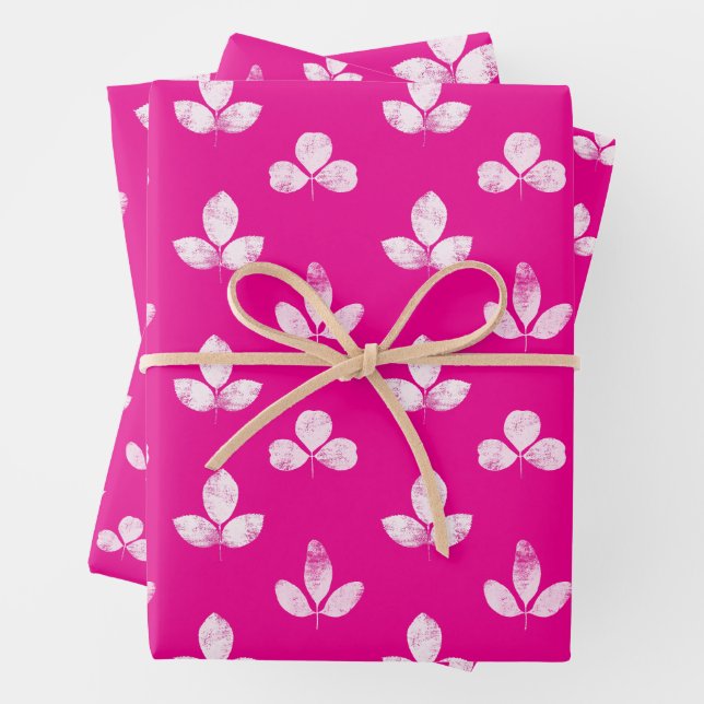 Feuille De Papier Cadeau Trèfle Blanc Fuchsia Rose (En situation)