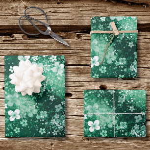 Feuille De Papier Cadeau Trèfles et points blancs élégants sur fond vert fo