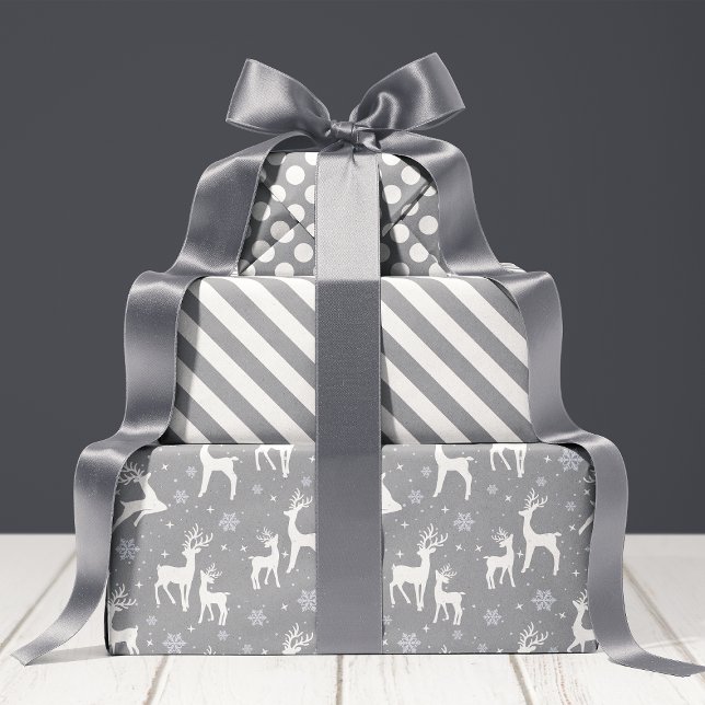 Feuille De Papier Cadeau Vacances Russe Grey Woodland Deer & Snowflake (Créateur téléchargé)