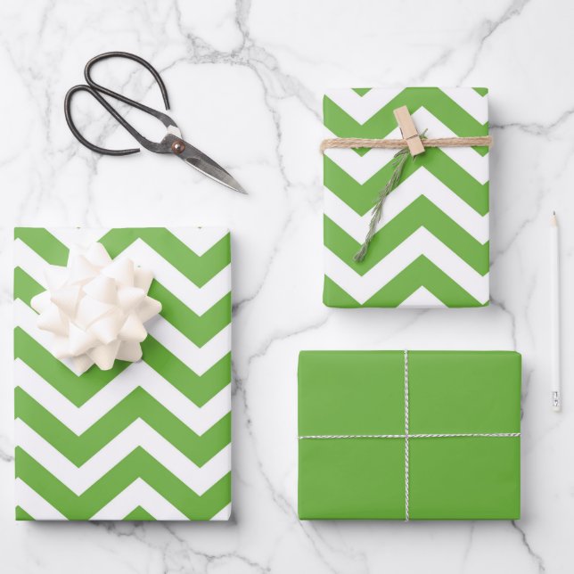Feuille De Papier Cadeau Vert de printemps et chevron mariage anniversaire  (Recto)