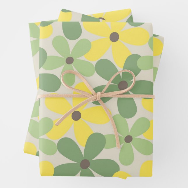 Feuille De Papier Cadeau Vert jaune rétro Y2K les années 70 Fleur Motif (En situation)