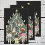 Feuille De Papier Cadeau Vintage Christmas, Best Friends on Skis<br><div class="desc">Illustration vintage Victorian Joyeux Noël design avec des enfants tenant la main autour d'un arbre de Noël. Les garçons et les filles regardent le sapin décoré de jouets,  de bougies et d'une étoile brillante au sommet.</div>