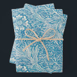 Feuille De Papier Cadeau Vintage Christmas, William Morris<br><div class="desc">Un super élégant papier d'emballage vintage William Morris Noël. Motif bleu Marigold. Éloignez-vous de la foule avec ce design unique.</div>