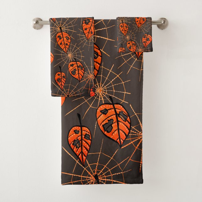 Feuilles d'automne d'Halloween et toiles d'araigné (En situation)