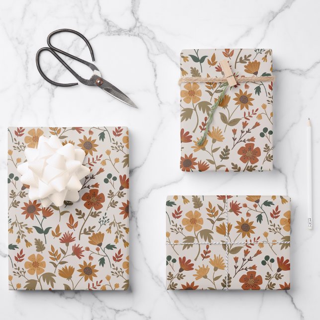 Feuilles de fleurs modernes Imprimer rouille d'or  (Modern Flowers Leaf Print Gold Rust Celebrate Wrapping Paper Sheets from Studio Posies. )